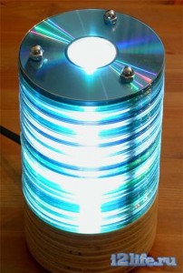 Светильник из дисков